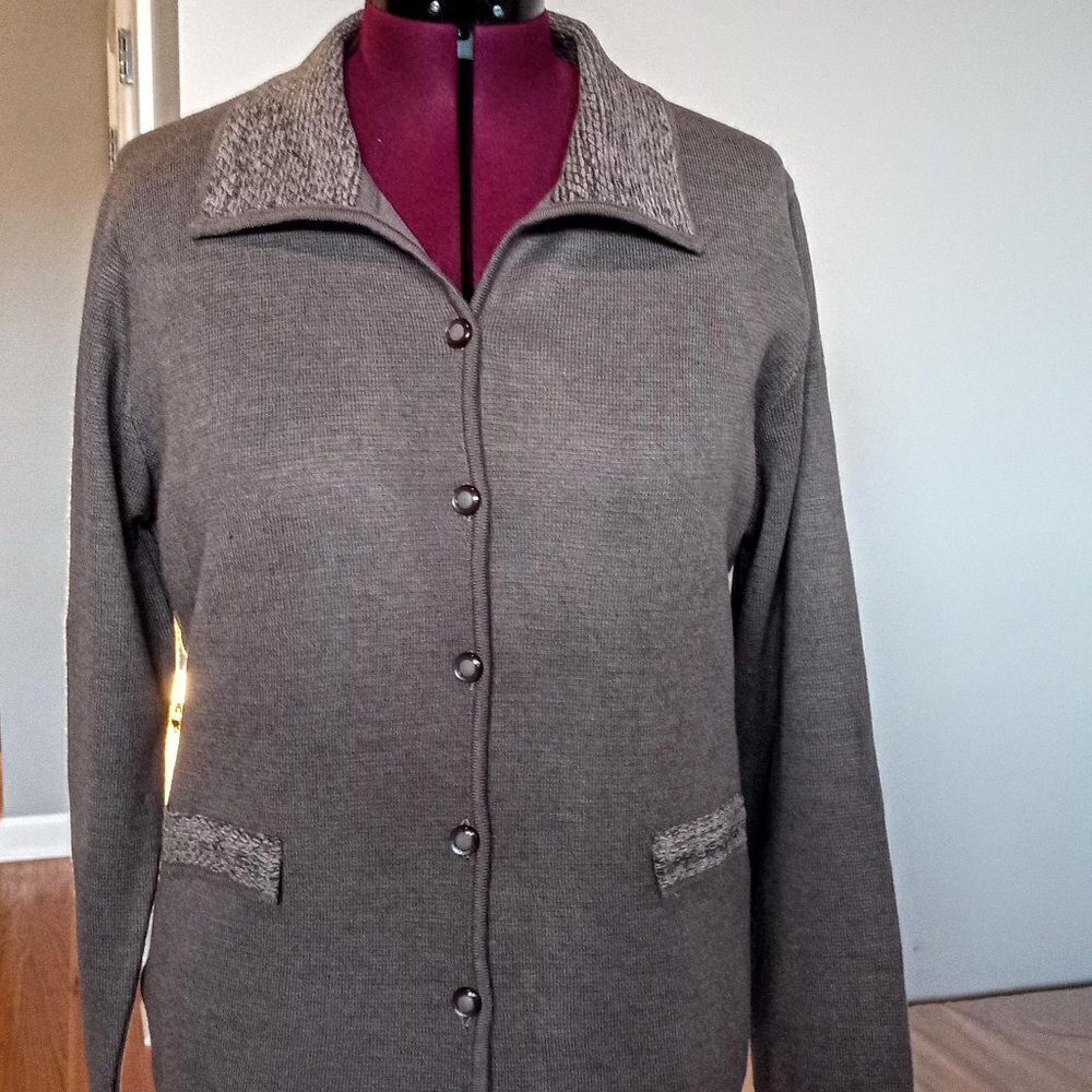 Canda C&A Taupe Button-Down LS Cardigan Sweater